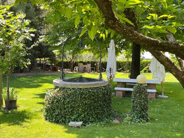 appartamento in vendita a Lazise in zona Colà