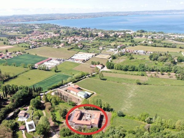 appartamento in vendita a Lazise in zona Colà