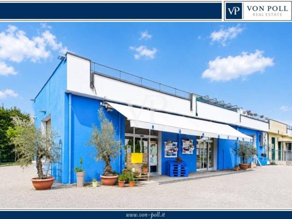 locale commerciale in vendita a Lazise