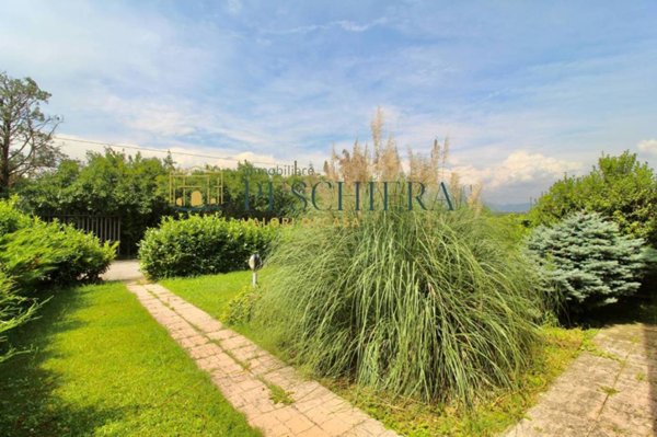 appartamento in vendita a Lazise in zona Colà