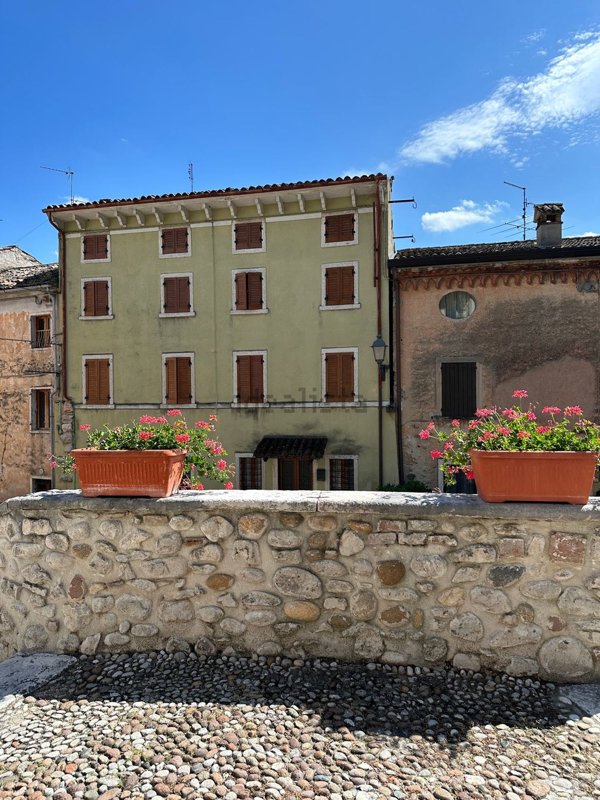 casa indipendente in vendita a Lazise in zona Colà