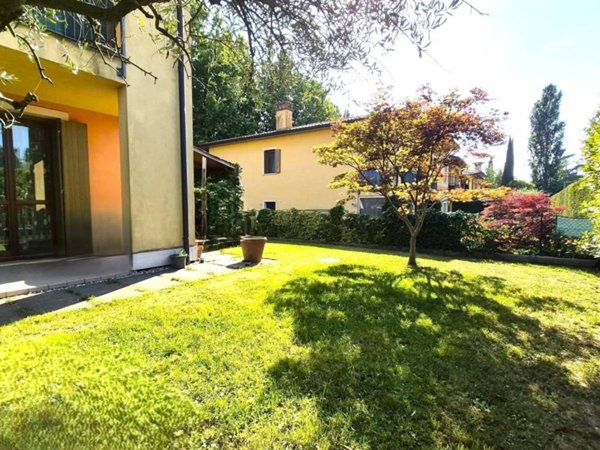 appartamento in vendita a Lazise in zona Pacengo