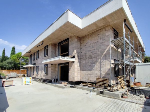 appartamento in vendita a Lazise in zona Colà