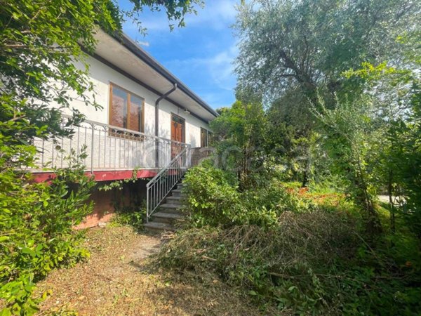 casa indipendente in vendita a Lazise