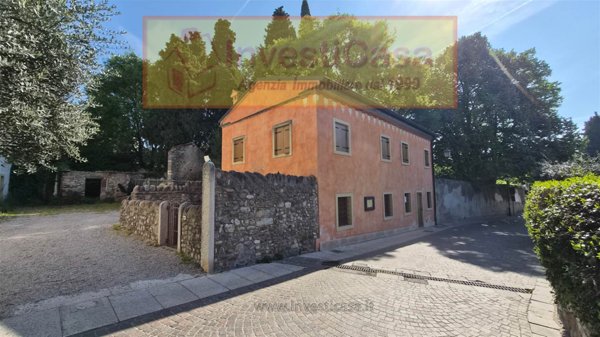 negozio in vendita a Lazise in zona Colà