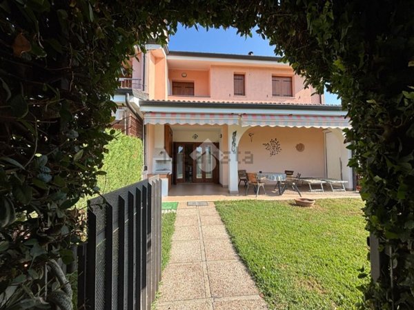 appartamento in vendita a Lazise in zona Colà