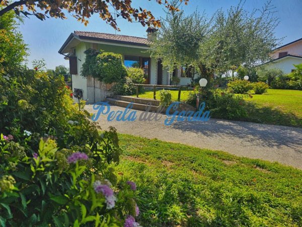 casa indipendente in vendita a Lazise in zona Colà