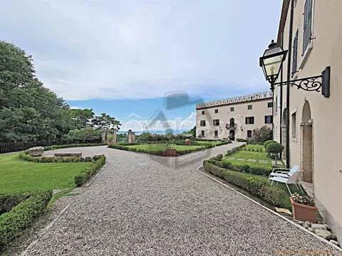 appartamento in vendita a Lazise in zona Colà