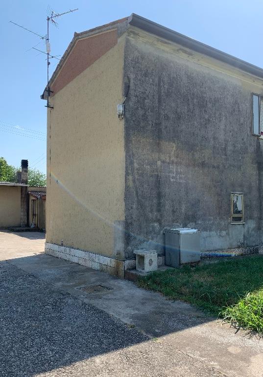 casa indipendente in vendita a Legnago in zona San Pietro