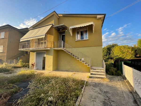 casa indipendente in vendita a Legnago in zona Porto