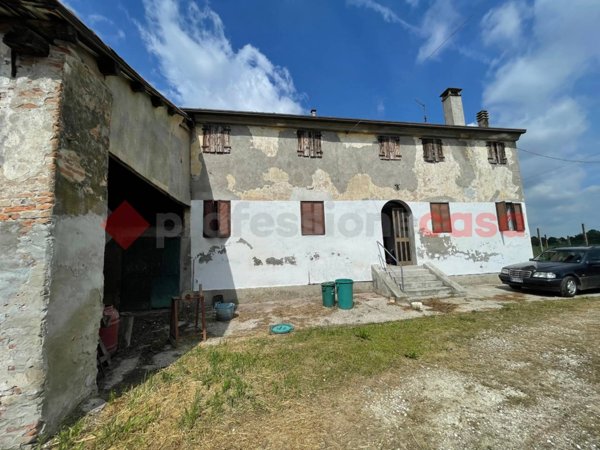 casa indipendente in vendita a Legnago in zona San Vito