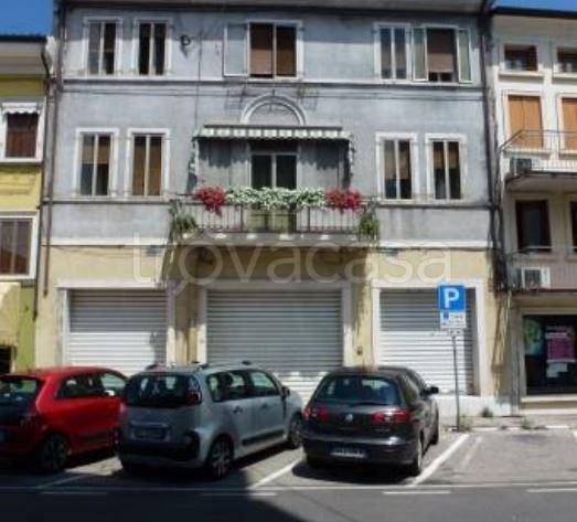 negozio in vendita a Legnago