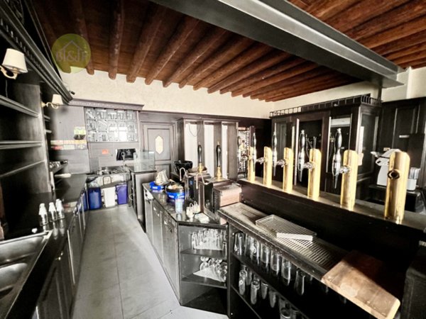 locale commerciale in vendita a Legnago
