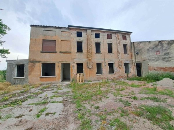 casale in vendita a Legnago