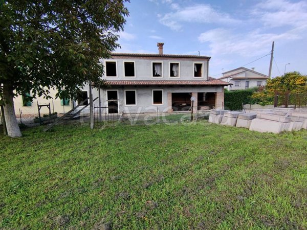 casa indipendente in vendita a Legnago in zona San Vito