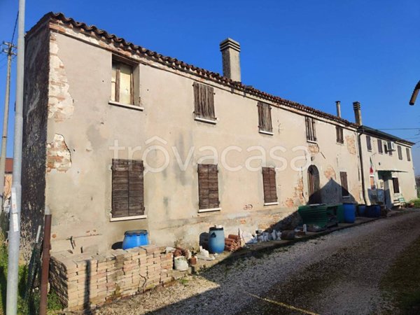 casa indipendente in vendita a Legnago in zona Porto