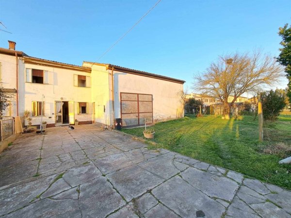 casa indipendente in vendita a Legnago in zona Vigo