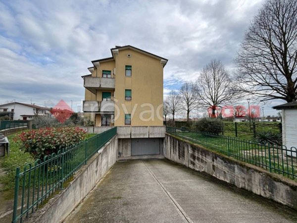appartamento in vendita a Legnago in zona Terranegra