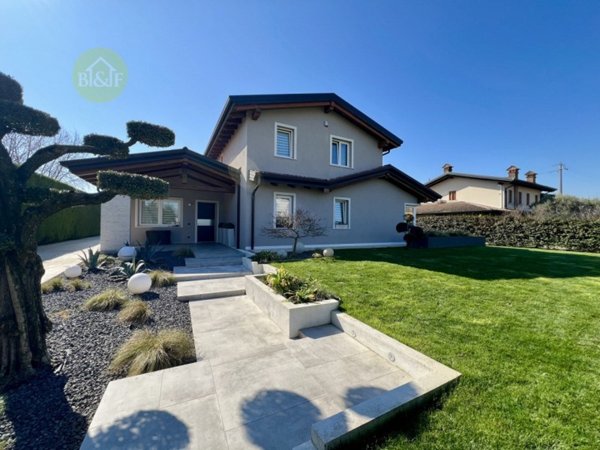 casa indipendente in vendita a Legnago in zona Vangadizza
