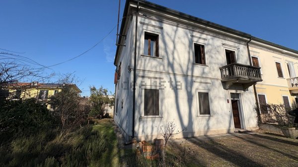 casa indipendente in vendita a Legnago in zona San Pietro