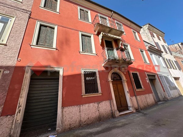 casa indipendente in vendita a Legnago