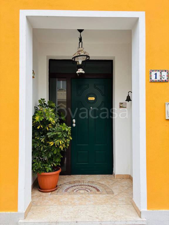 casa indipendente in vendita a Legnago in zona Porto
