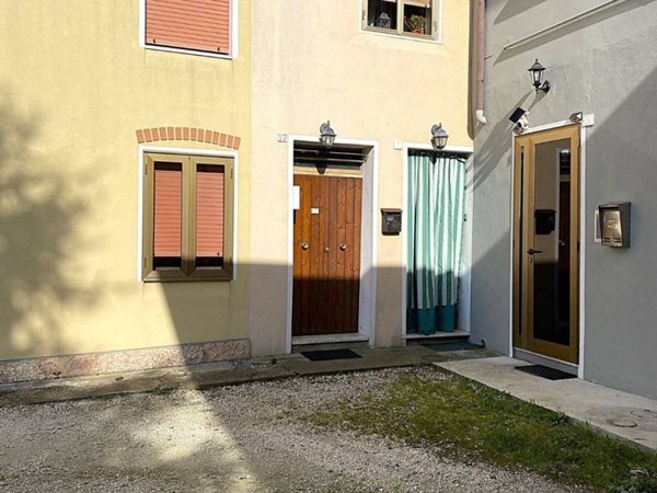 casa indipendente in vendita a Legnago in zona Canove
