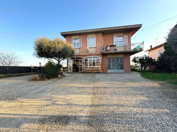 casa indipendente in vendita a Legnago in zona San Pietro