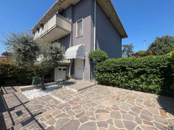 casa indipendente in vendita a Legnago in zona Terranegra