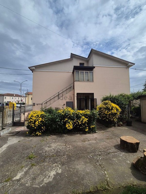 appartamento in vendita a Legnago in zona Canove