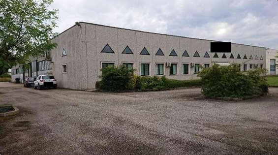 capannone in vendita a Legnago in zona San Pietro