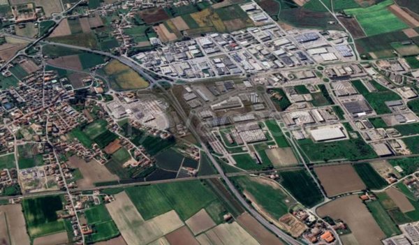 capannone in vendita a Legnago in zona San Pietro