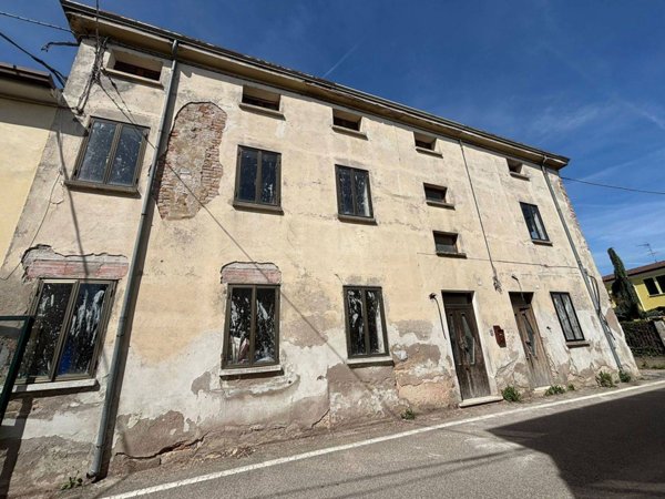 appartamento in vendita a Legnago in zona Canove