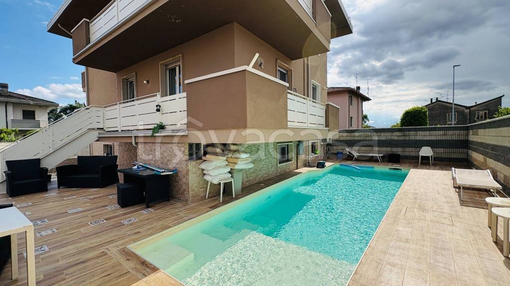 casa indipendente in vendita a Legnago in zona Terranegra