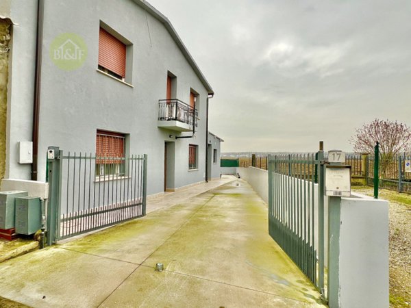 casa indipendente in vendita a Legnago in zona Vangadizza