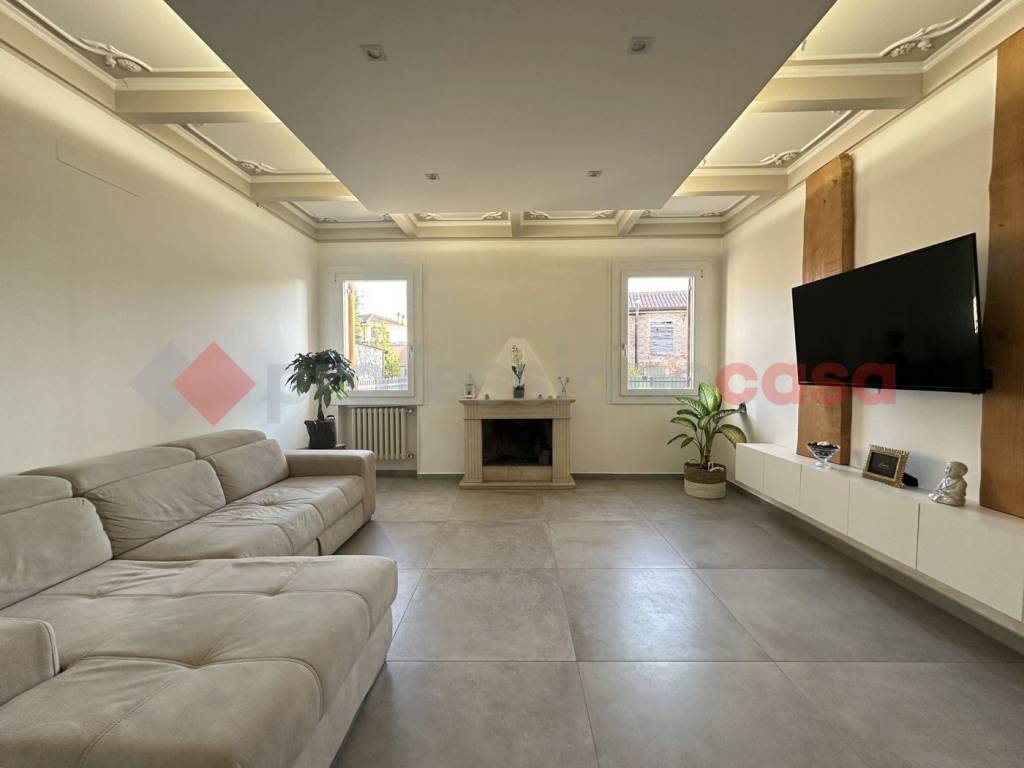 casa indipendente in vendita a Legnago in zona San Pietro