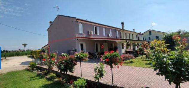 casa indipendente in vendita a Legnago in zona Vangadizza