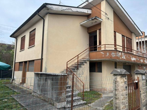 casa indipendente in vendita a Legnago