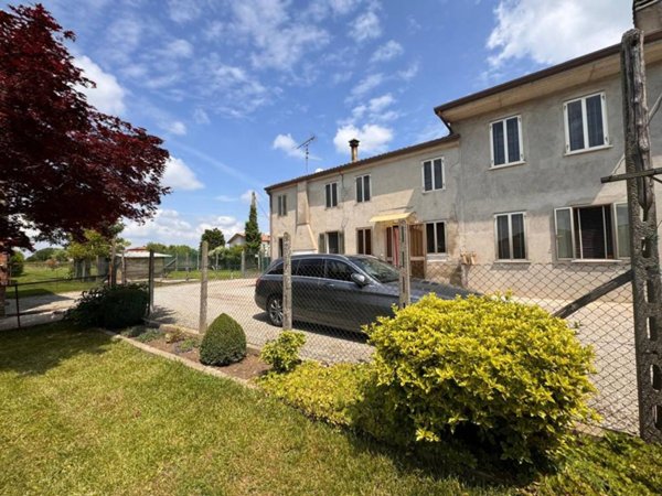 casa indipendente in vendita a Legnago in zona Canove