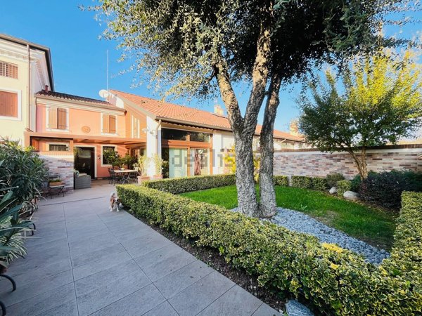 casa indipendente in vendita a Legnago