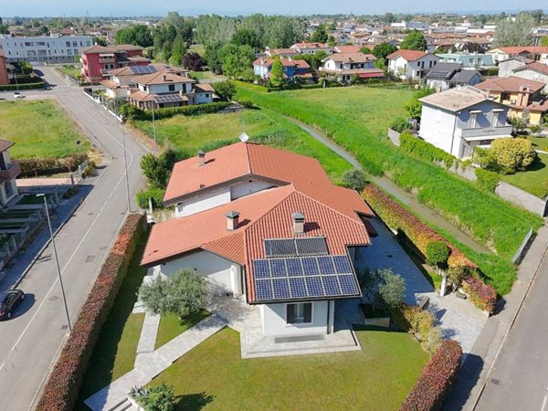 casa indipendente in vendita a Legnago