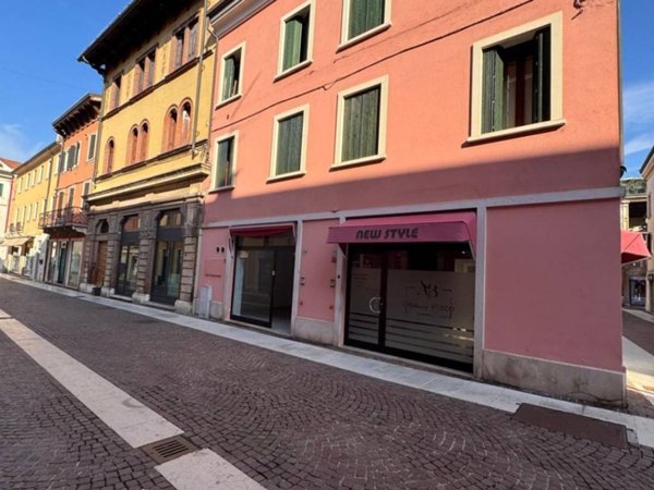 negozio in vendita a Legnago