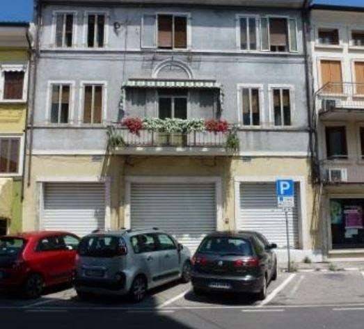 negozio in vendita a Legnago