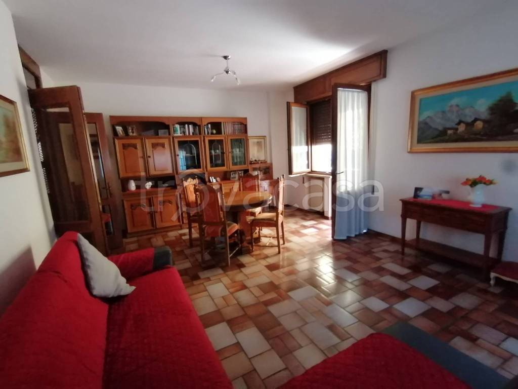 casa indipendente in vendita a Legnago in zona Terranegra