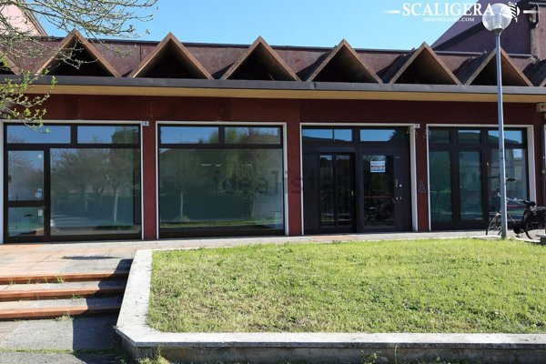 ufficio in vendita a Legnago in zona Casette