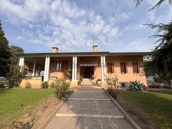 casa indipendente in vendita a Legnago