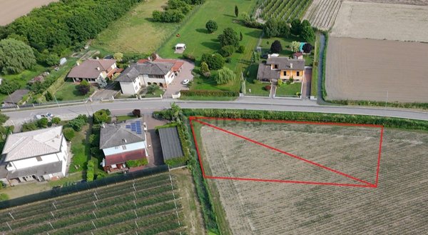 terreno edificabile in vendita a Legnago in zona Canove