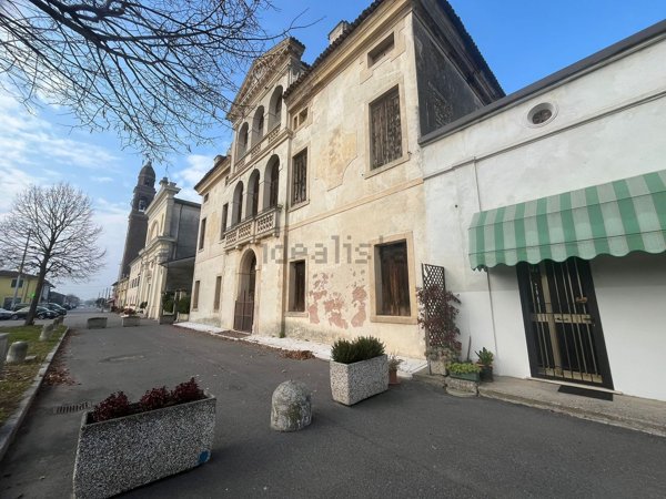 casa indipendente in vendita a Legnago