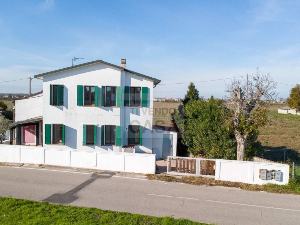 casa indipendente in vendita a Legnago