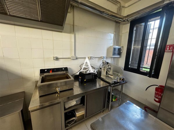 locale di sgombero in vendita a Legnago in zona Porto